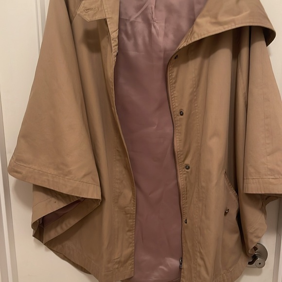 Garnet Hill Hoodie Poncho zipper and snap front women’s Large Tan button sleeve - Picture 7 of 16